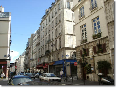 À droite, l'auberge du 163 bis rue Saint-Jacques à Paris.