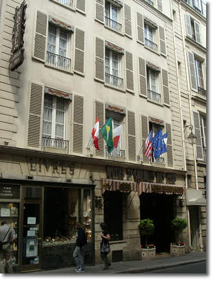 36 rue Bonaparte à Paris.