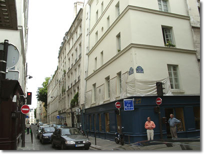 29 rue de Verneuil à Paris.