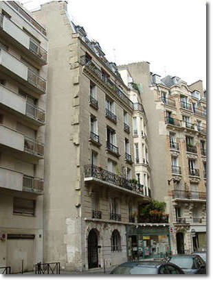 96 rue La Fontaine.