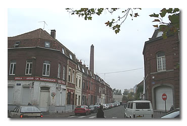 A l'autre bout de la rue Brézin A l'autre bout de la rue Brézin