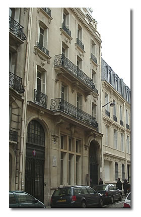 40 rue Paul Valéry.