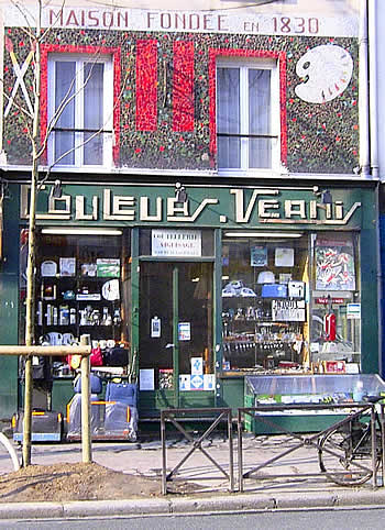 La boutique de couleurs de l'avenue de Clichy. La boutique de couleurs de l'avenue de Clichy.