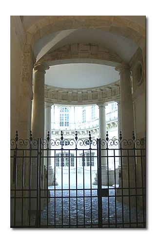 L'hôtel de Beauvais.