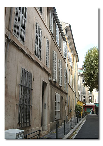 8 rue Roux-Alphéran. 8 rue Roux-Alphéran.
