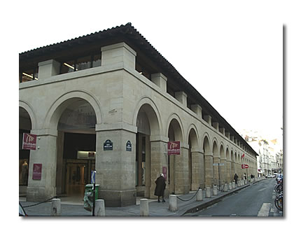Le marché Saint-Germain. Le marché Saint-Germain.