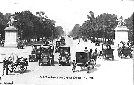 Les Champs-Elysées