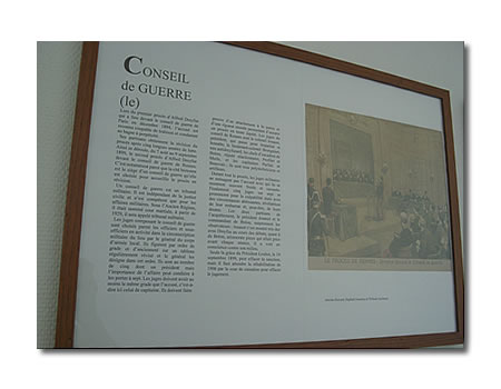 Dans les couloirs du lycée, une copieuse exposition réalisée par les élèves à l'occasion du centenaire de la réhabilitation de Dreyfus en 2006. Dans les couloirs du lycée, une copieuse exposition réalisée par les élèves à l'occasion du centenaire de la réhabilitation de Dreyfus en 2006.