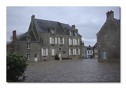Le presbytère, place du Vieux-marché Le presbytère, place du Vieux-marché