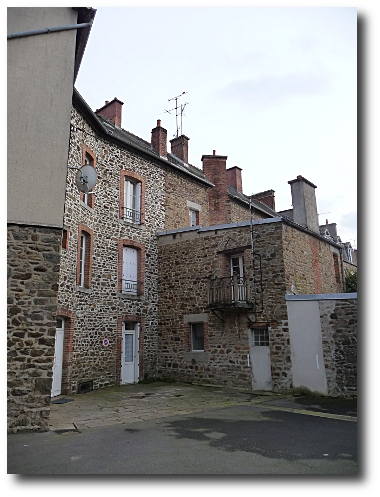 43 rue des Feuteries (arrière) 43 rue des Feuteries (arrière)
