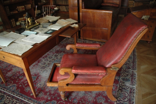 Pouchkine_Bureau.jpg