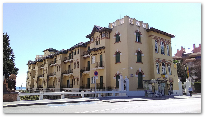 Le Caleta Palace, aujourd'hui bâtiment officiel (Subdelegación del Gobierno), 64 Paseo de Sancha. Le Caleta Palace, aujourd'hui bâtiment officiel (Subdelegación del Gobierno), 64 Paseo de Sancha.